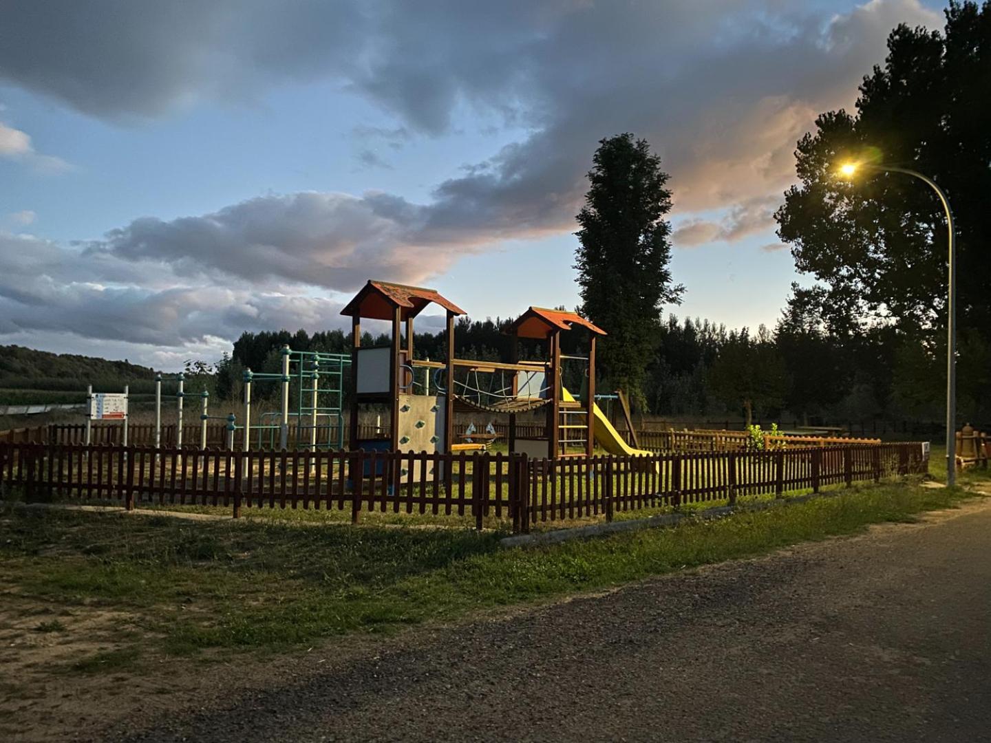 Descubre La Cepedana: Casa Rural Con Encanto En Cogorderos, A Solo 10 Km De Astorga Kültér fotó